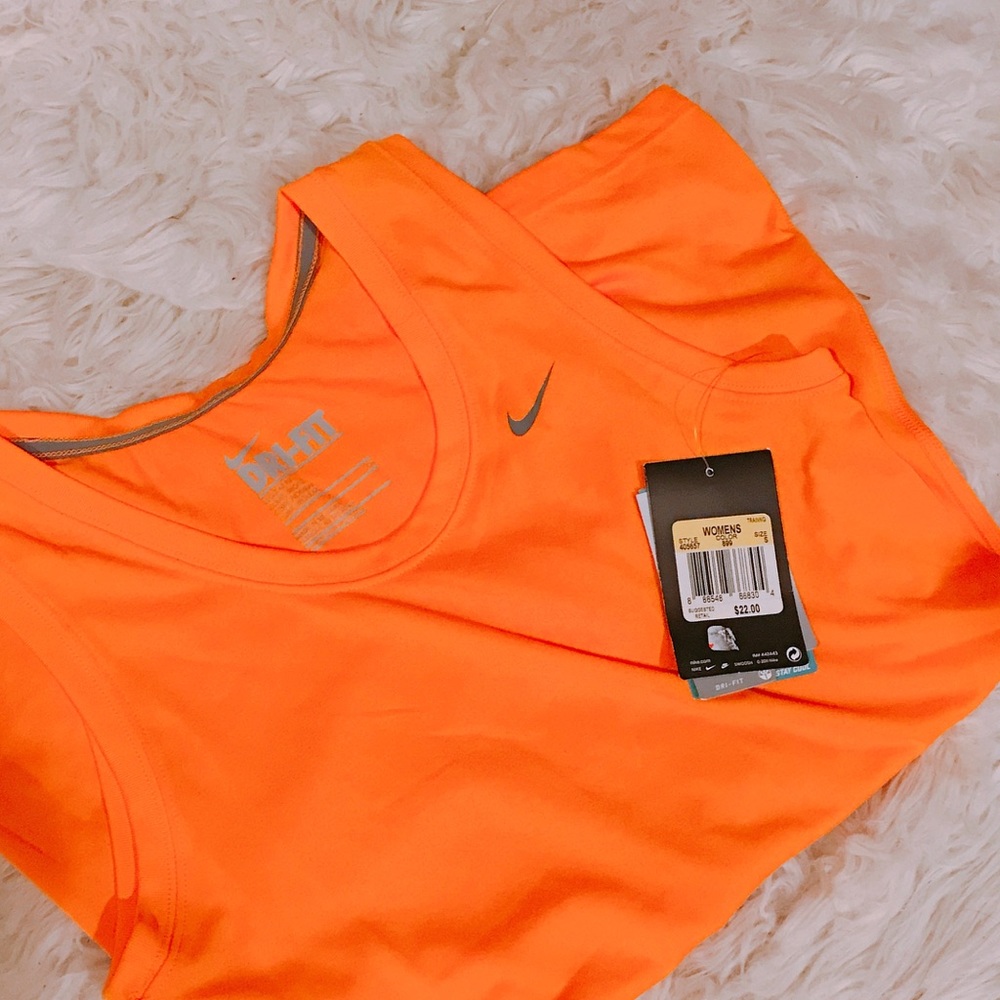 Nike Dri-Fit tank top SZ Small NWT